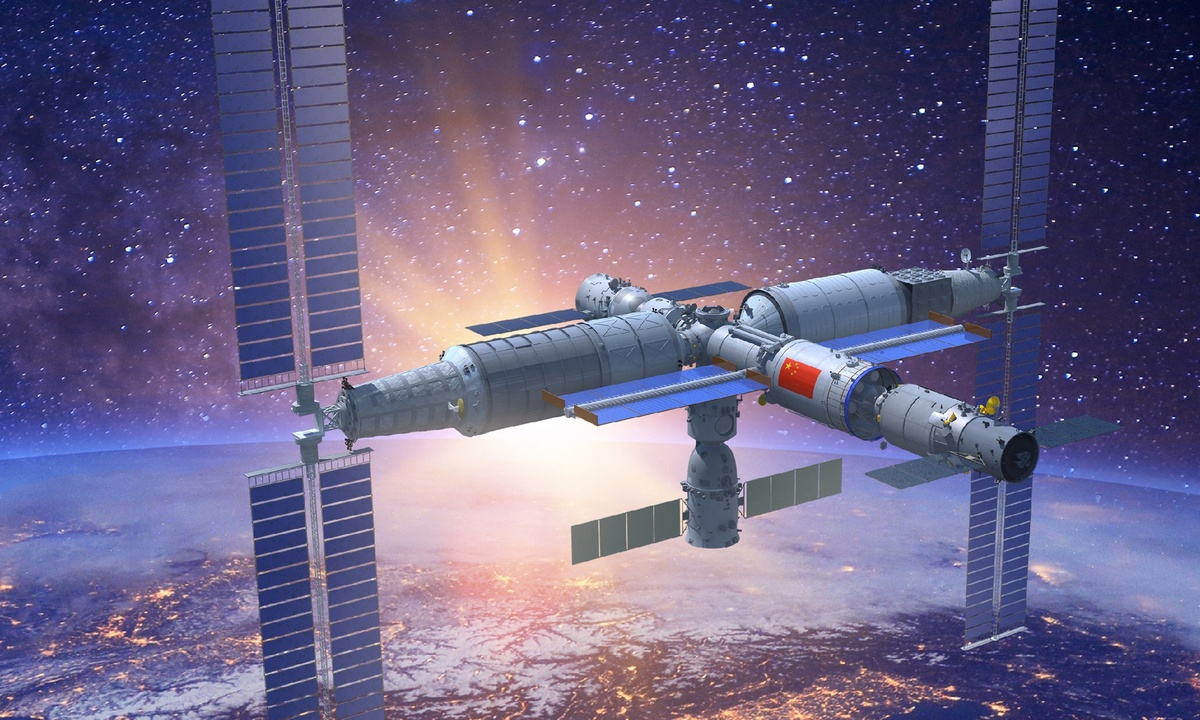 Китайська космічна станція була вимушена двічі відхилятися від зіткнення зі супутниками SpaceX
