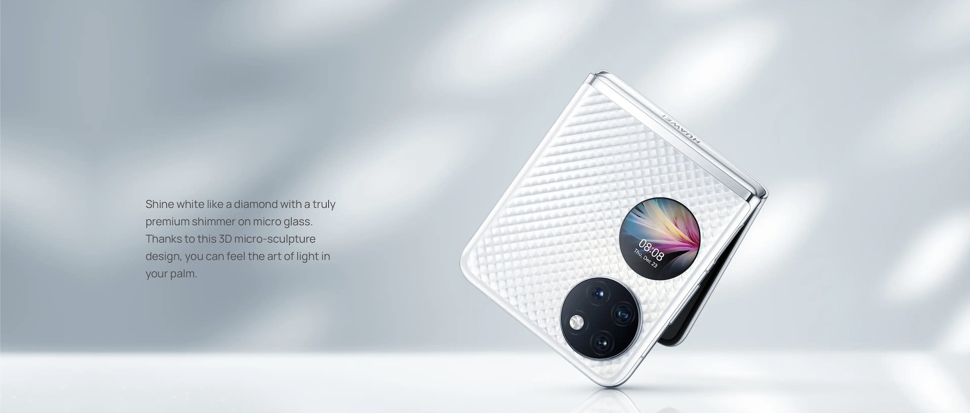 Huawei офіційно представила P50 Pocket — свого конкурента Samsung Galaxy Z Flip3