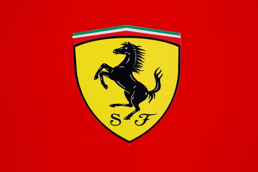 Ferrari повним ходом вривається у світ NFT