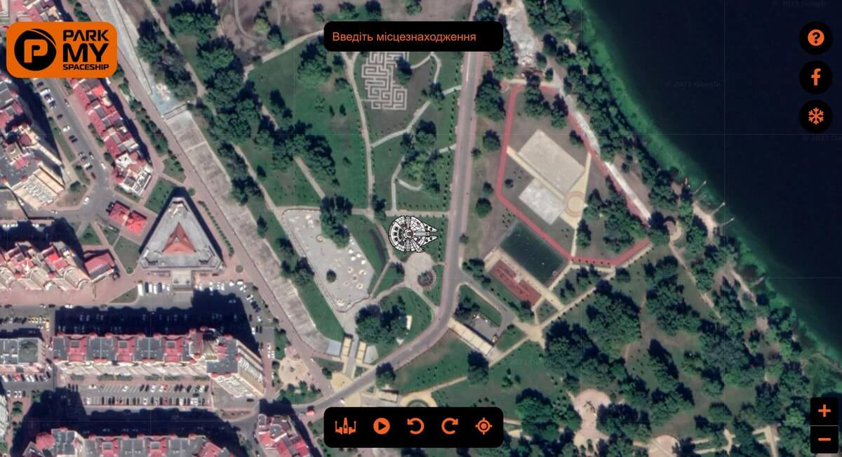 Park My Spaceship показує, що Майдан Незалежності робили під  U.S.S. Enterprise NCC-1701, а МКС можна запаркувати на Софійській площі