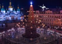 ЛУН Місто запустив онлайн голосування за найкращу новорічну ялинку в містах України