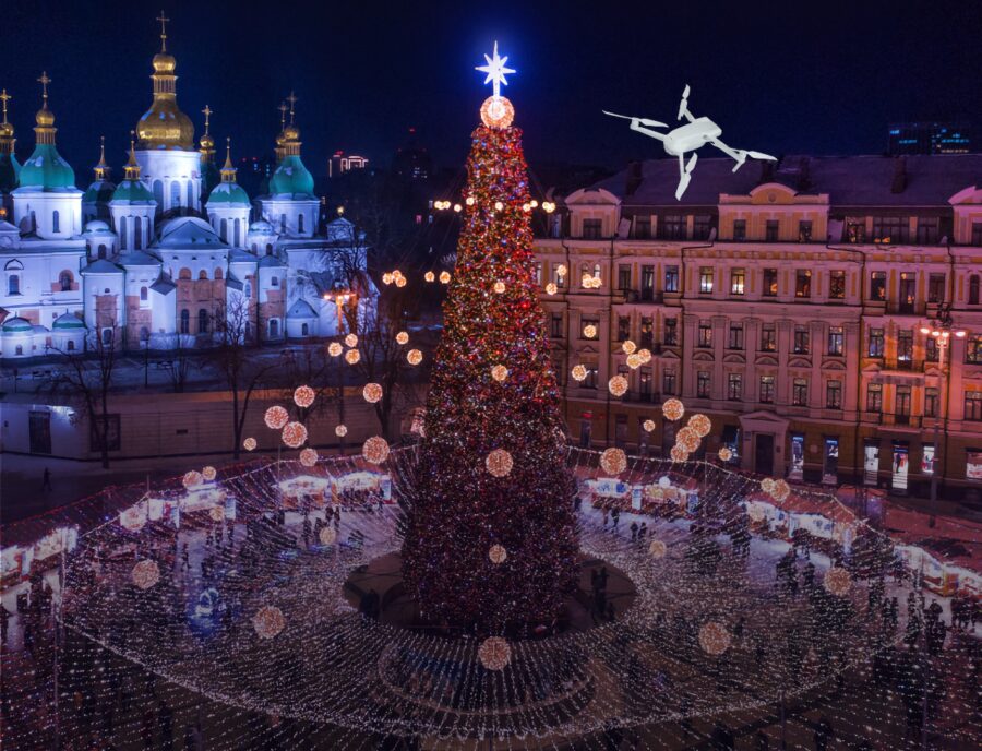 ЛУН Місто запустив онлайн голосування за найкращу новорічну ялинку в містах України