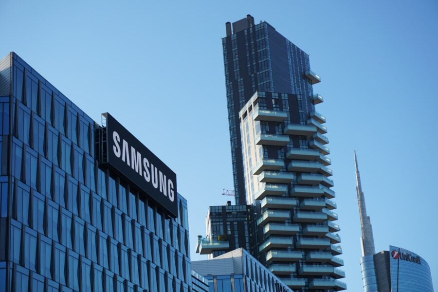 Samsung will reduce the production of memory chips after the worst fall in profits since 2009