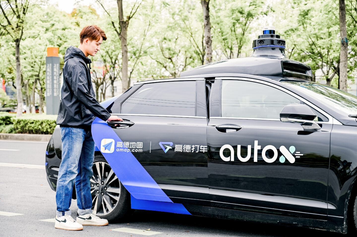 Стартап AutoX розширив зону обслуговування сервісу роботаксі у китайському Шеньчжені до 1 тис. км²