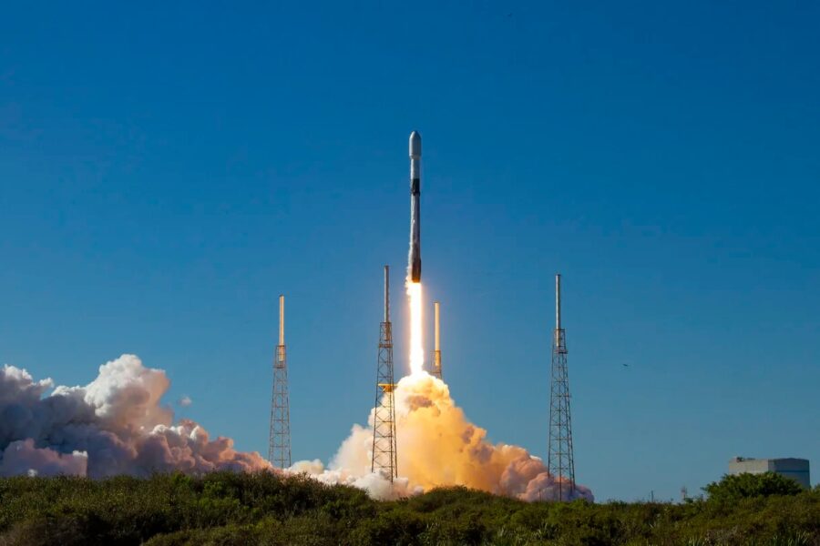 SpaceX планує у 2022 році запускати ракети практично щотижня