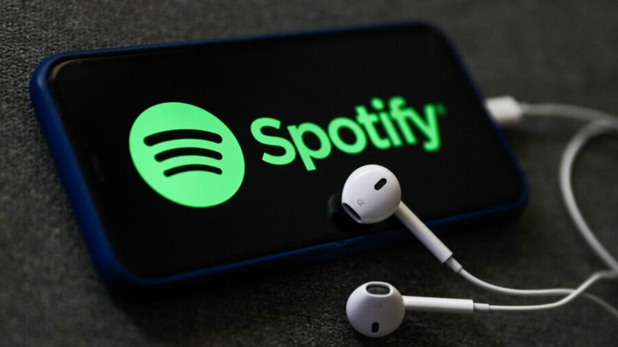 На конфлікт між Spotify та Нілом Янгом відреагував ринок: акції компанії просіли на $4 млрд