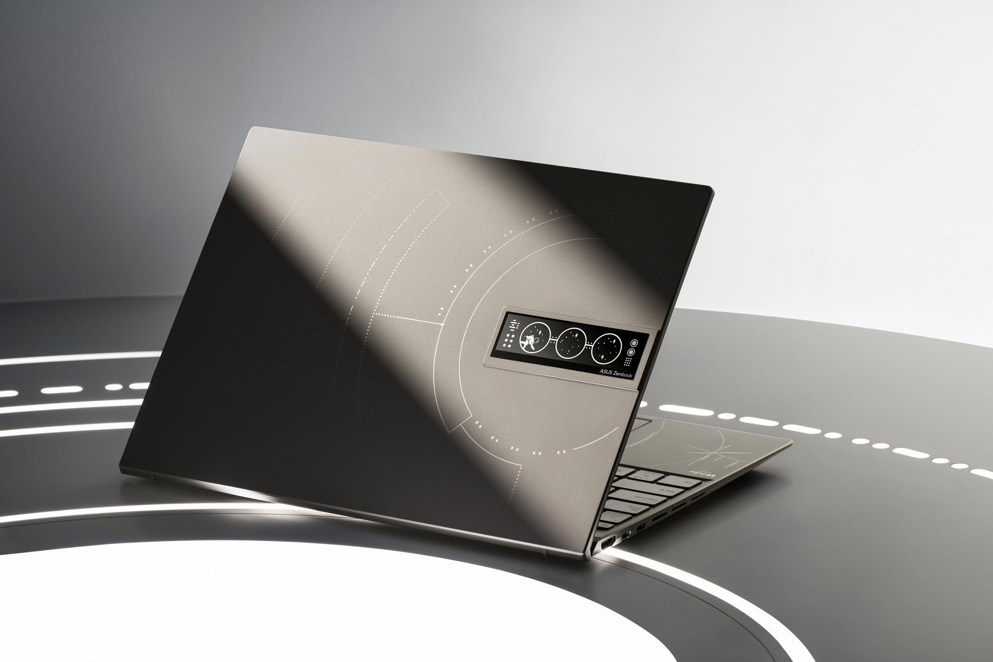 Zenbook 14X OLED Space Edition display ZenVision