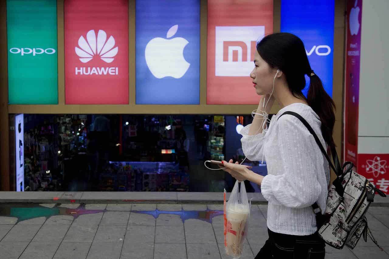 Apple OPPO Huawei vivo Xiaomi Logos