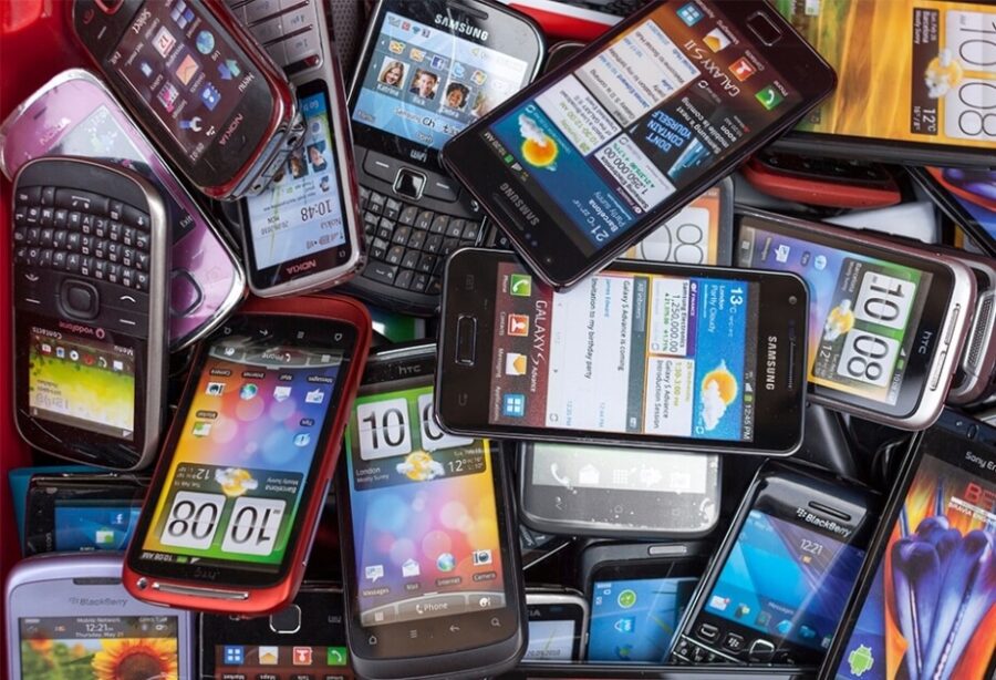 Мобільні оператори в США відключають мережі 3G