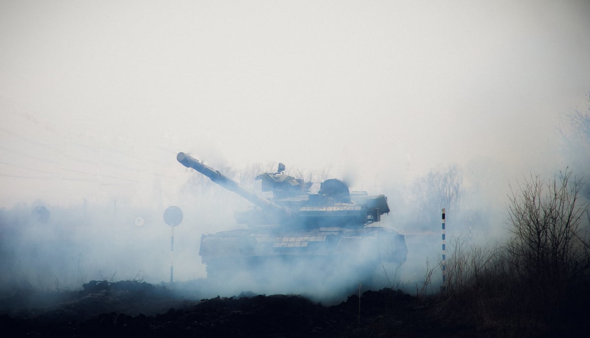 Морпіхи ВМС ЗСУ тренуються громити десант РФ за допомогою танків Т-80