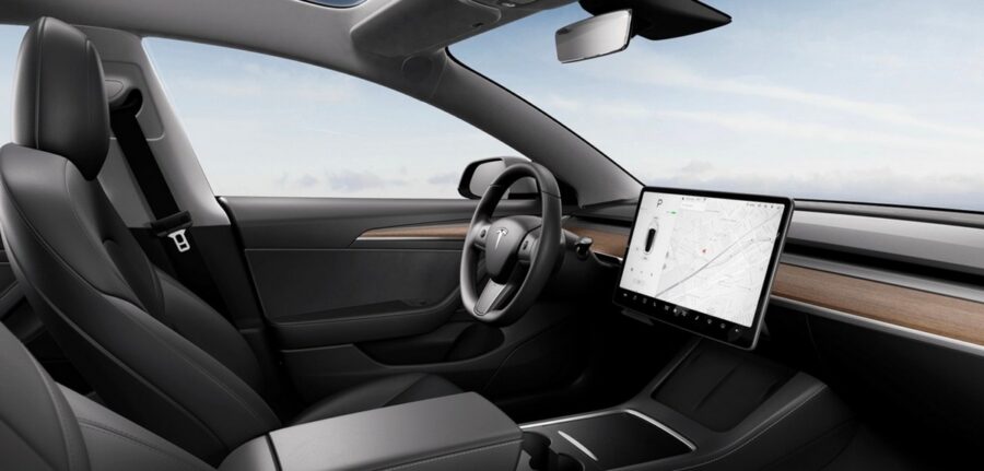 Tesla «відкликає» понад 800 тисяч авто через проблемний звуковий сигнал ременів безпеки