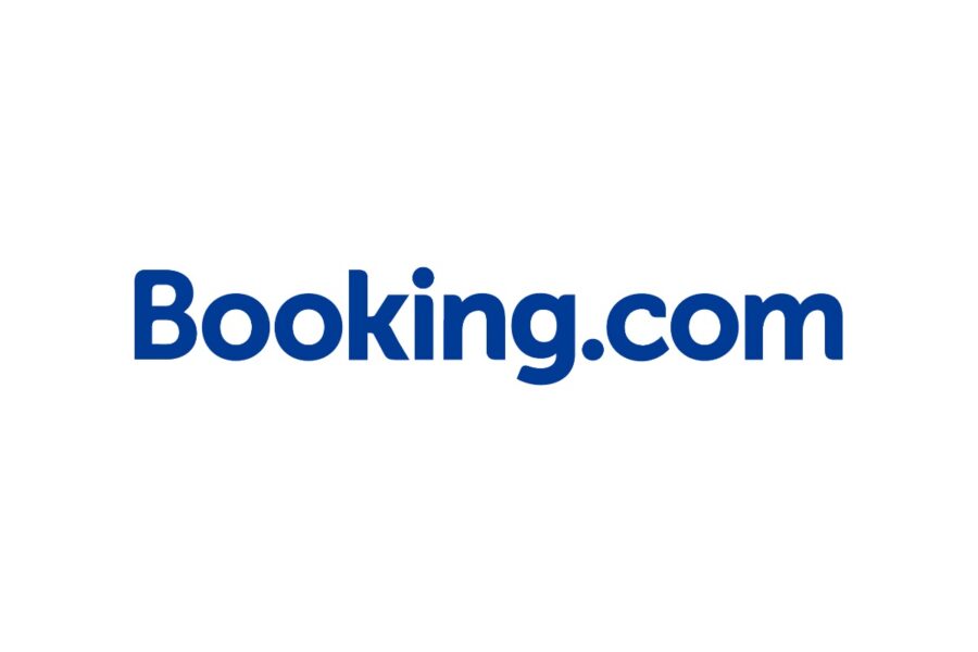 Booking.com звільнив всіх співробітників служби підтримки, просто показавши їм записане відео