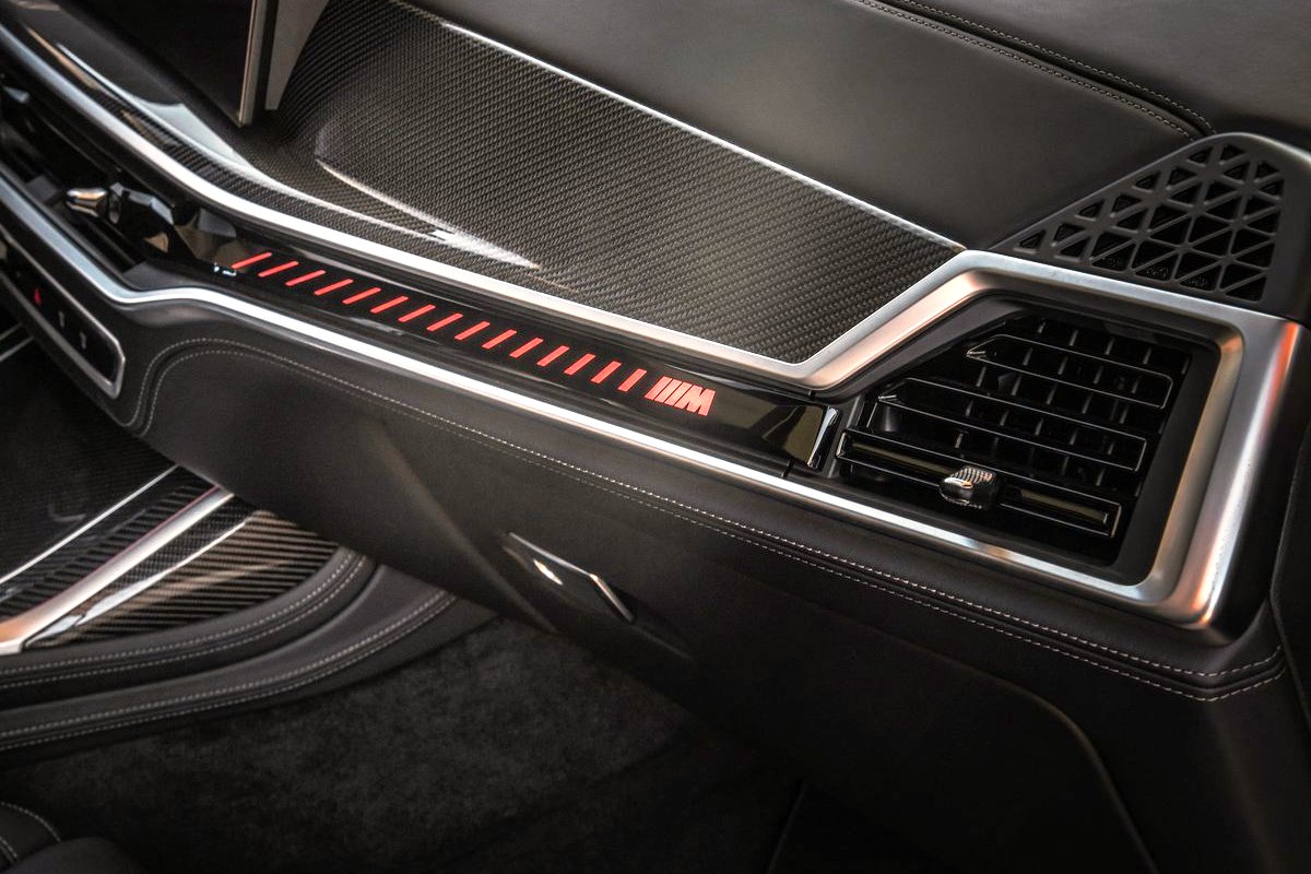 Кросовер BMW X7: нова зовнішність, новий салон