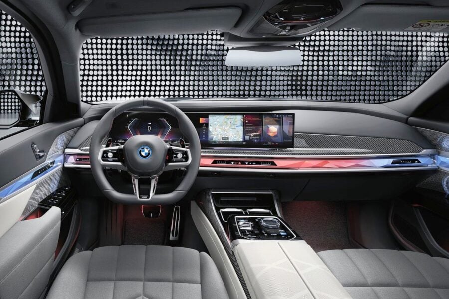 Електромобіль BMW i7: головні деталі та головні конкуренти