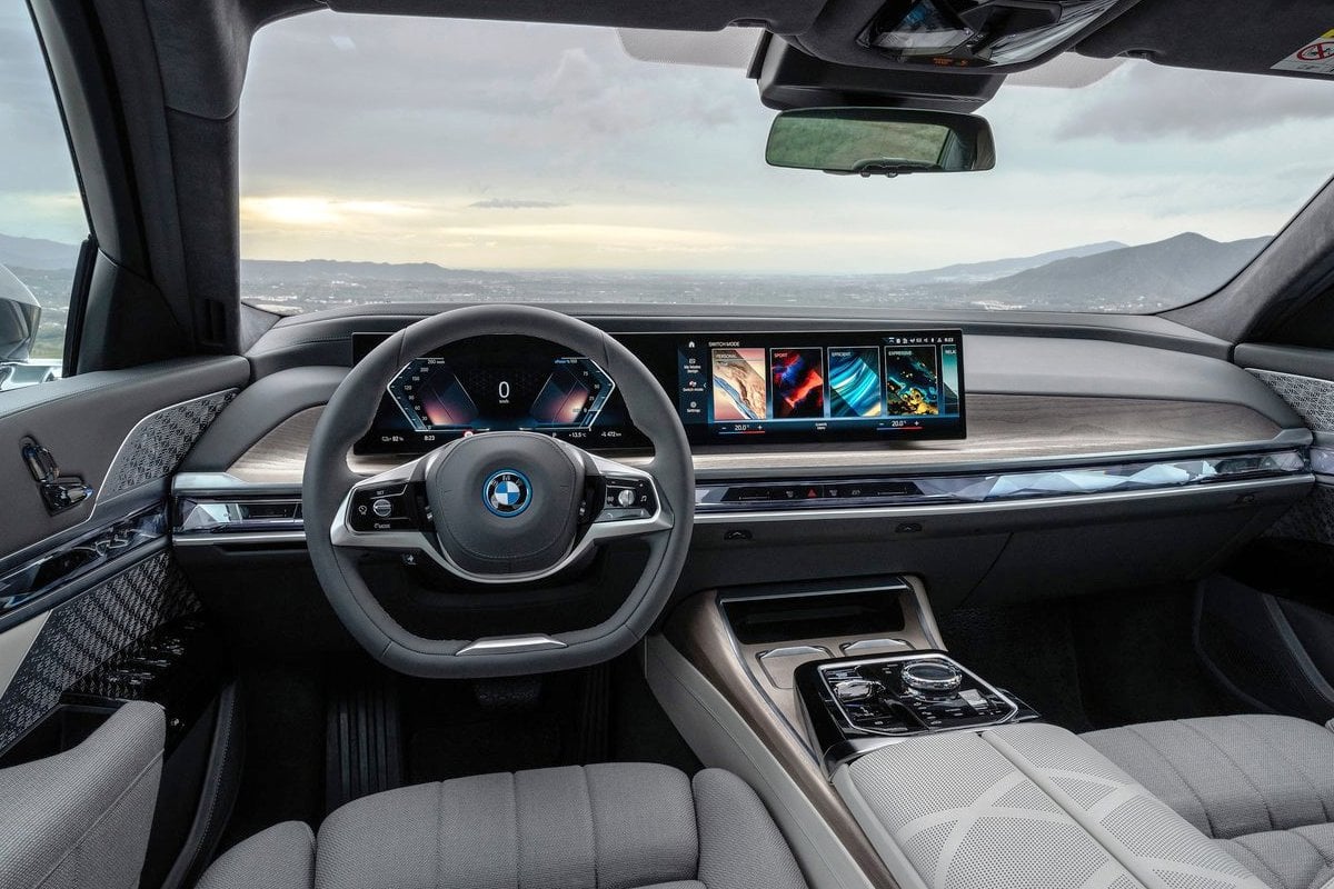 BMW i7 electric car: main details and main competitors