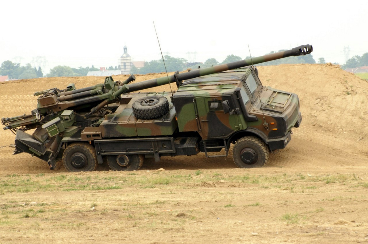 155-mm CAESAR - French howitzers to destroy the aggressor Ramstein meeting