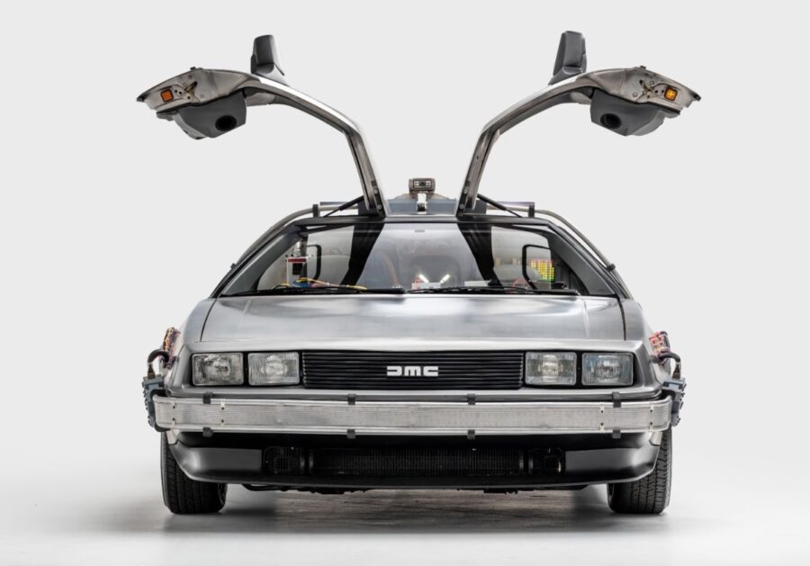 Електромобіль DeLorean EV обіцяють показати вже 18 серпня