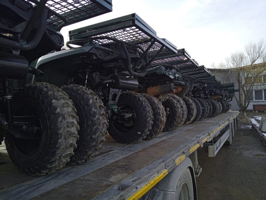 Латвійська компанія LV-Teh переробляє цивільні квадроцикли в військові для потреб ЗСУ