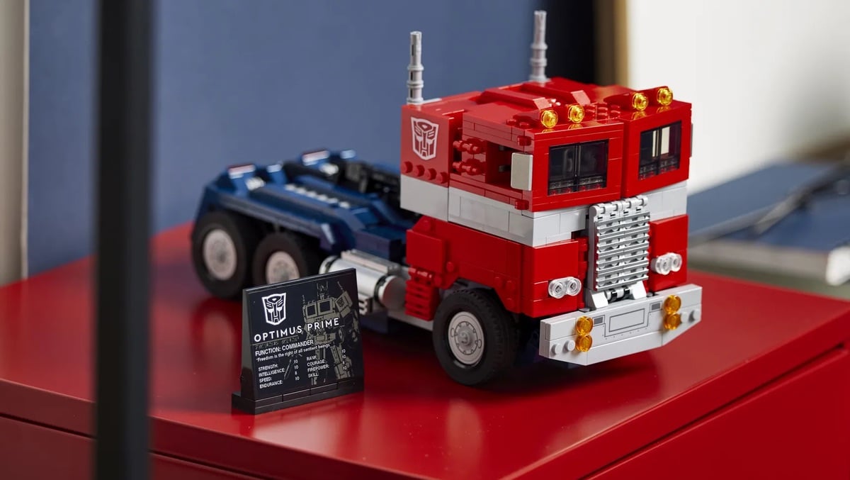 Lego showed Transformer Optimus Prime, which actually transforms
