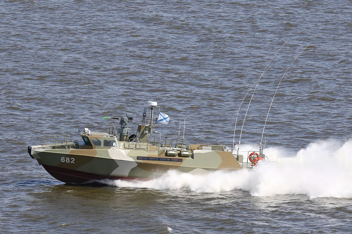 "Russian warship, go @&#!". Remake. Bayraktar TB2 UAV destroyed two Russian Raptor boats