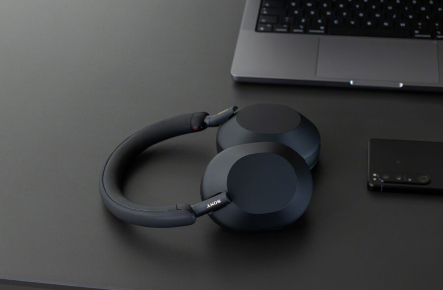 Sony has officially introduced the top  WH-1000XM5 headphones