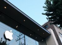 Apple втратила 11% прибутку попри те, що продажі iPhone продовжують зростати