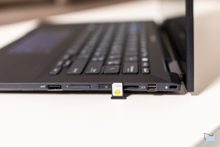 Огляд ASUS ExpertBook B7 Flip: професійний ноутбук-трансформер з 5G