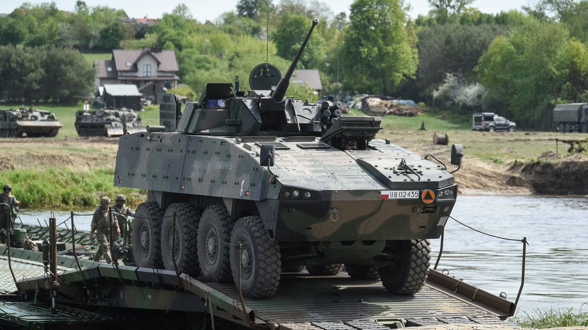 Poland plans to increase its army to 400,000