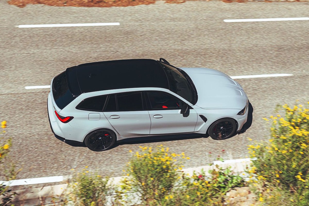 The new BMW M3 Touring station wagon: master of express delivery
