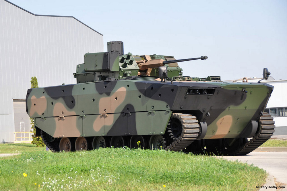 Polish BMP Borsuk which should replace the Soviet BMP-1