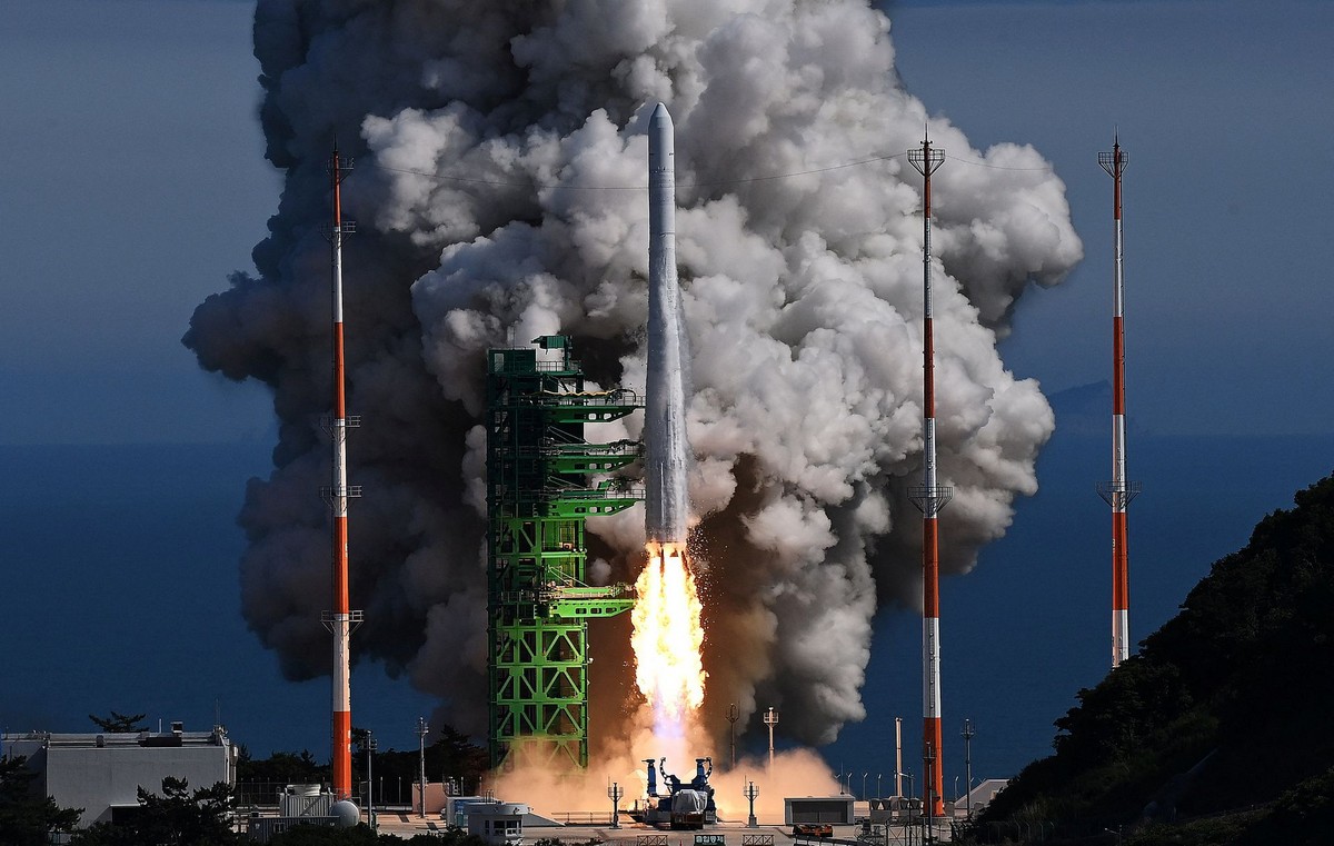 South Korea successfully launches Nuri launch vehicle and becomes 11th space power in the world