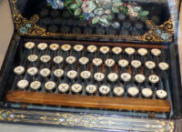 Photo of the day: Sholes and Glidden typewriter