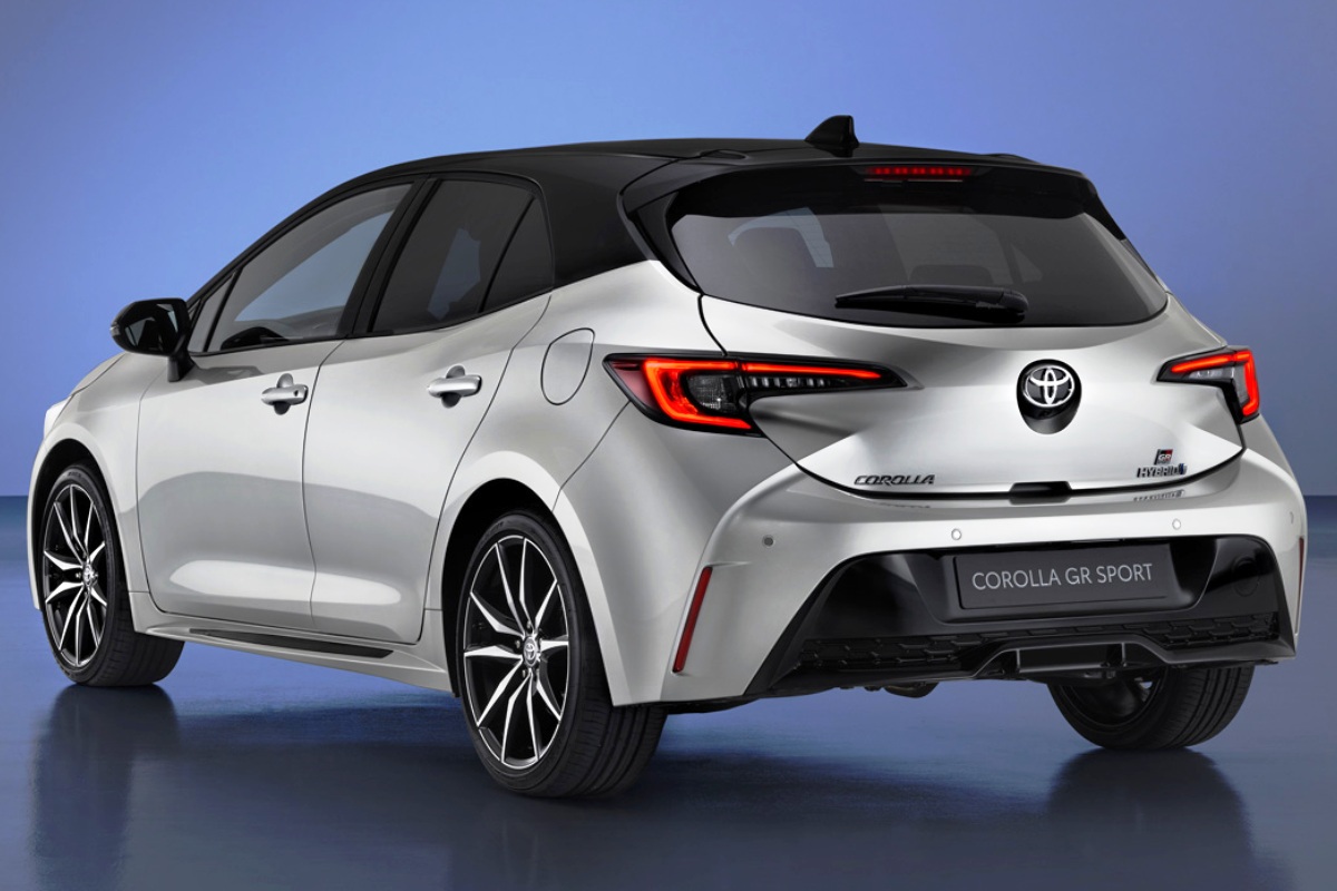 Оновлення для Toyota Corolla – «народний» седан став більш сучасним