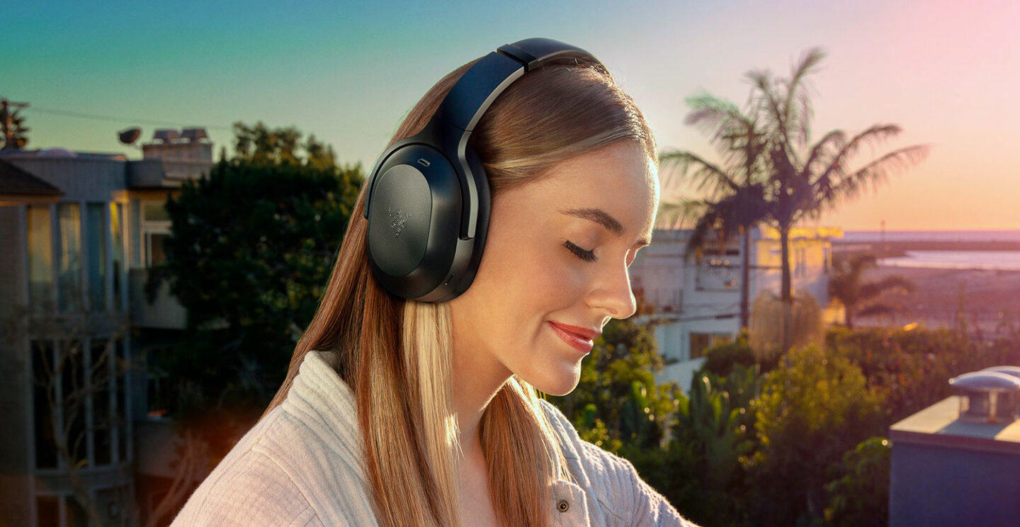 Razer has updated the Barracuda wireless headset line