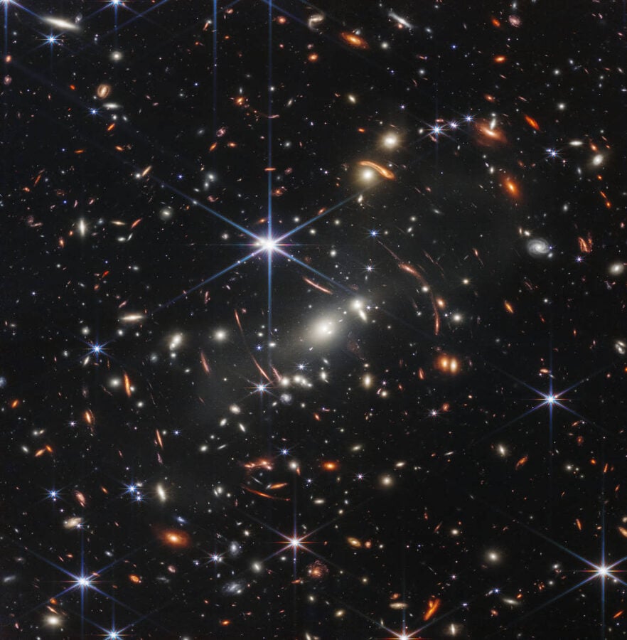 Перше зображення з космічного телескопа Джеймса Вебба