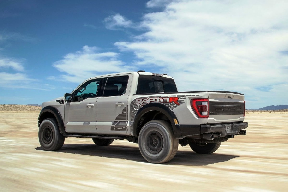 Fury on wheels: Ford F-150 Raptor R pickup is presented