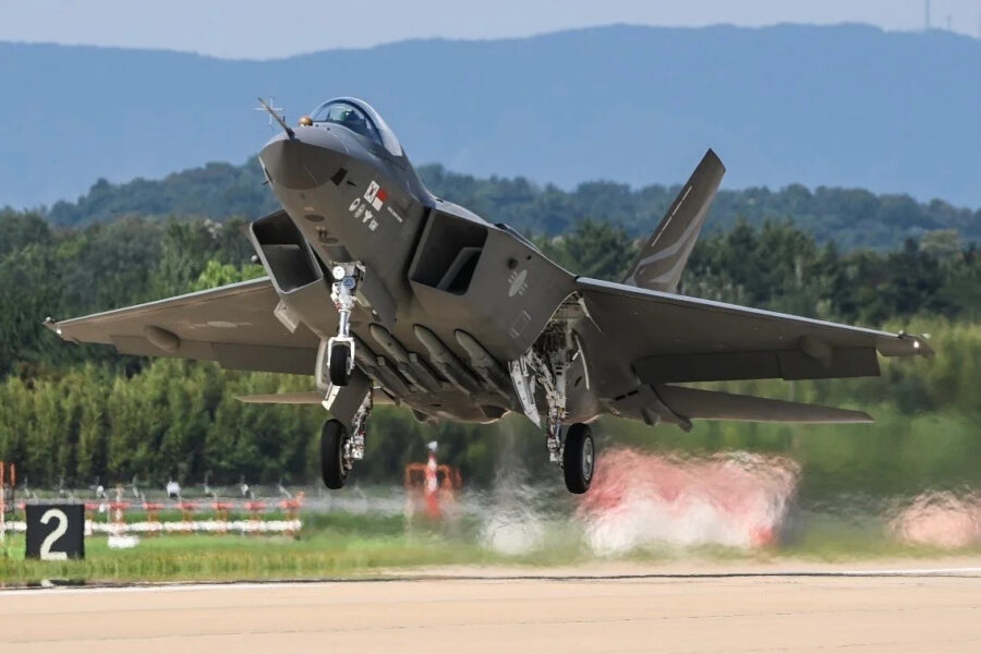 Польща планує закупити ще винищувачі F-15 і, можливо, KF-21 Boramae, на додаток до FA-50 та F-35