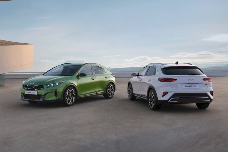 The updated KIA XCeed car is presented: GT-line version and PHEV-hybrid