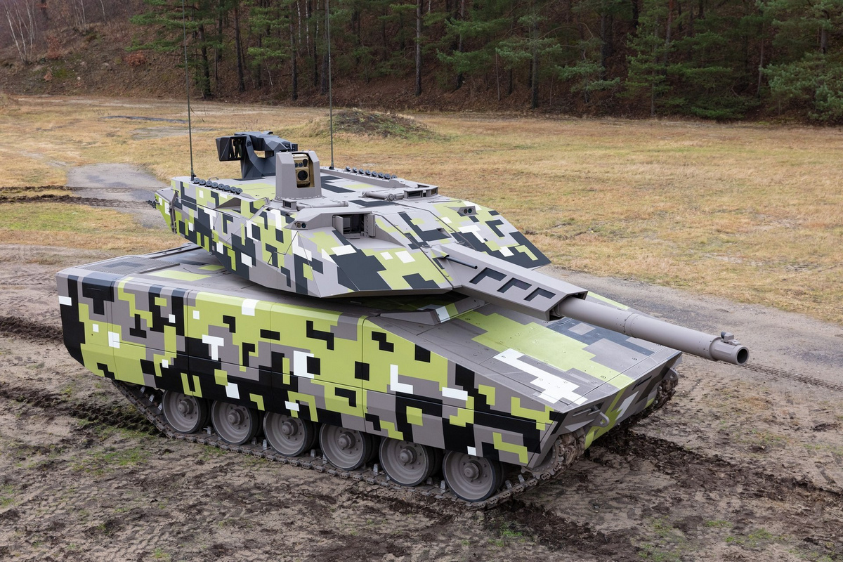 The latest German Lynx armoured fighting vehicle is now equipped with Spike ATGM
