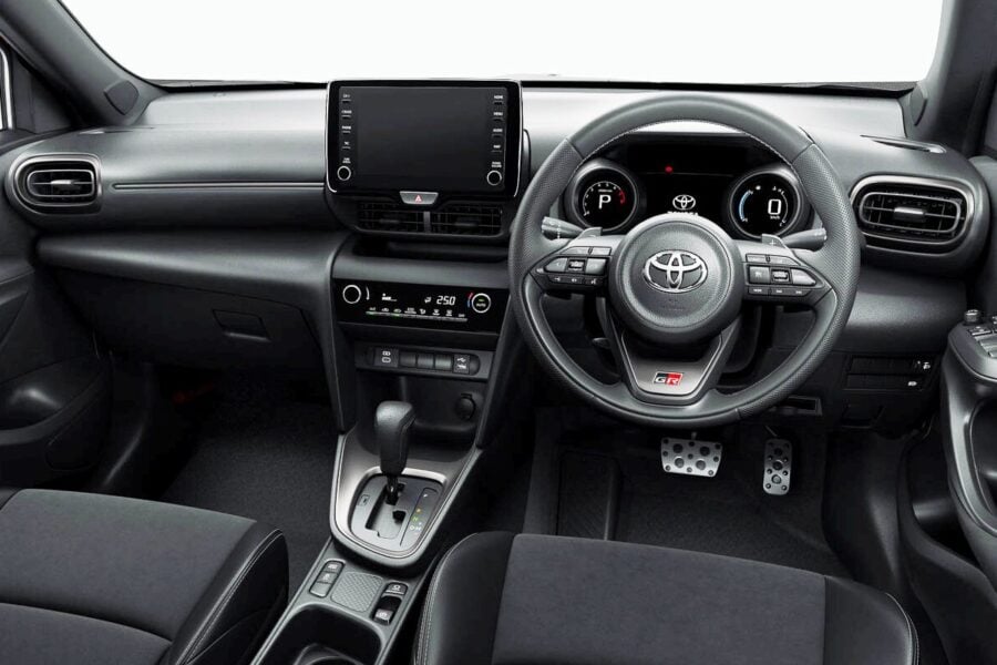 The new crossover Toyota Yaris Cross GR Sport: sport in a mini format
