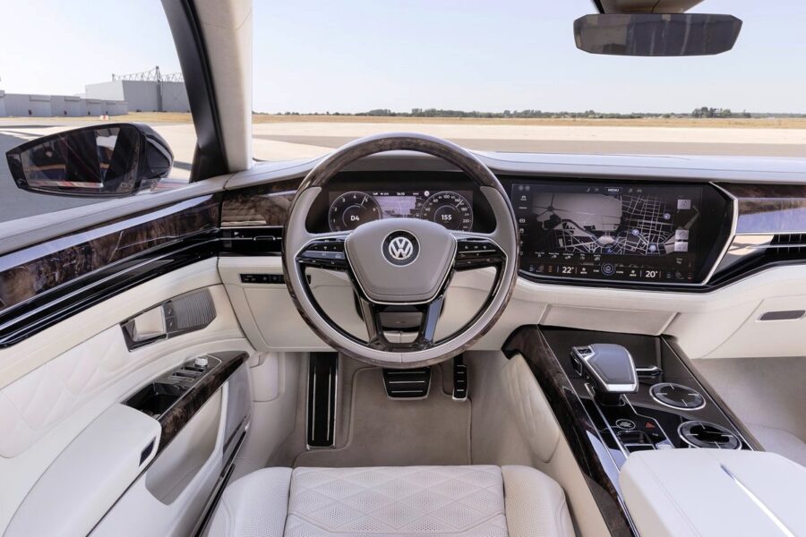 Неочікуваний дебют: концепт люксового седану Volkswagen Phaeton D2