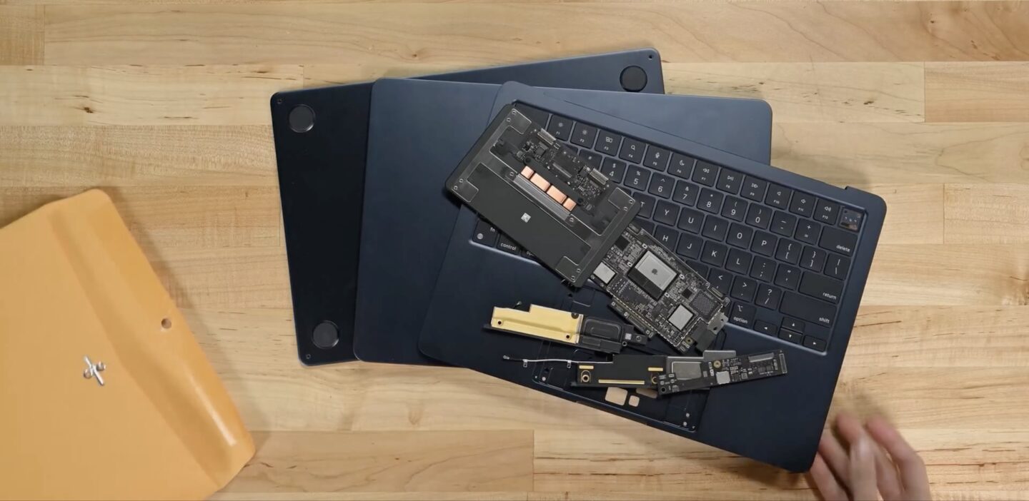 iFixit знайшли всередині нової моделі Apple MacBook Air акселерометр та майже не знайшли охолодження