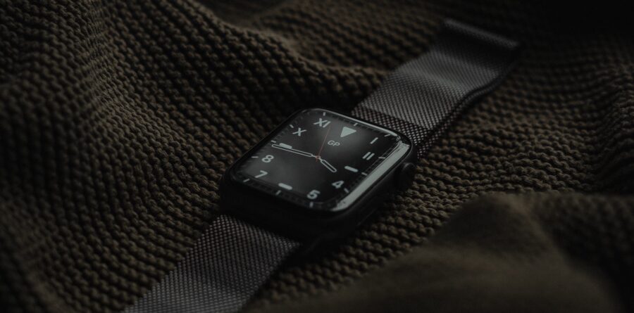 The next Apple Watch model will learn to measure blood pressure and monitor sleep apnea