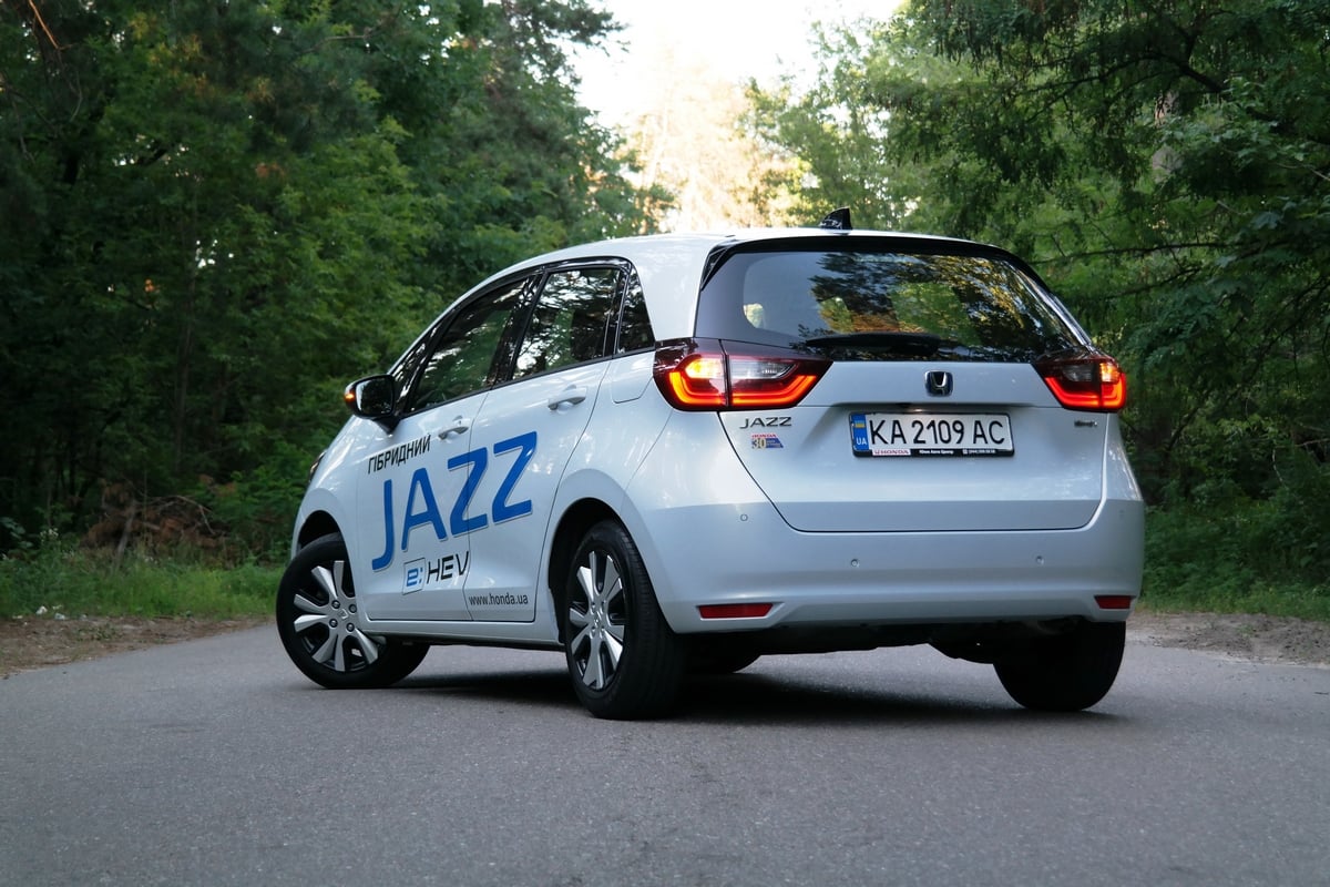 Honda Jazz car test drive: double hybrid