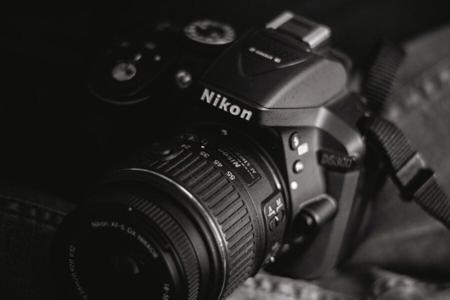 Nikon is going to leave the SLR camera market