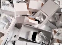 Kyiv customs destroyed 2.5 thousand units of counterfeit Apple products