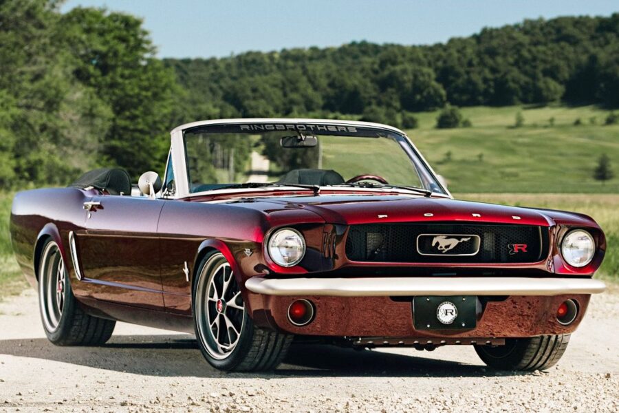 Ford Mustang Convertible CAGED: раніше і справді було краще?