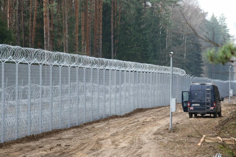 Lithuania has separated itself from Belarus with a border fence