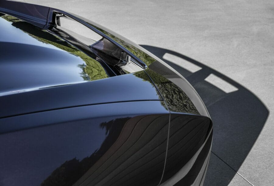 Dodge показав концепт електричного Charger Daytona SRT, продемонструвавши як саме компанія потішить фанатів маслкарів звуком своїх EV