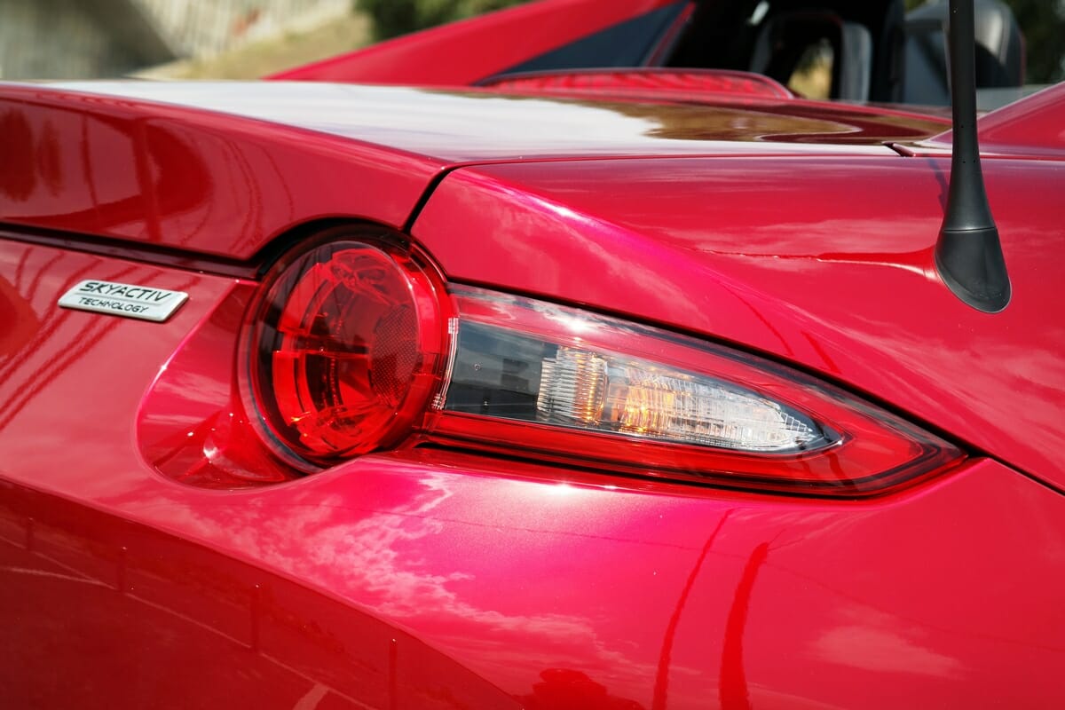 Тест-драйв Mazda MX-5: автомобіль для мрій